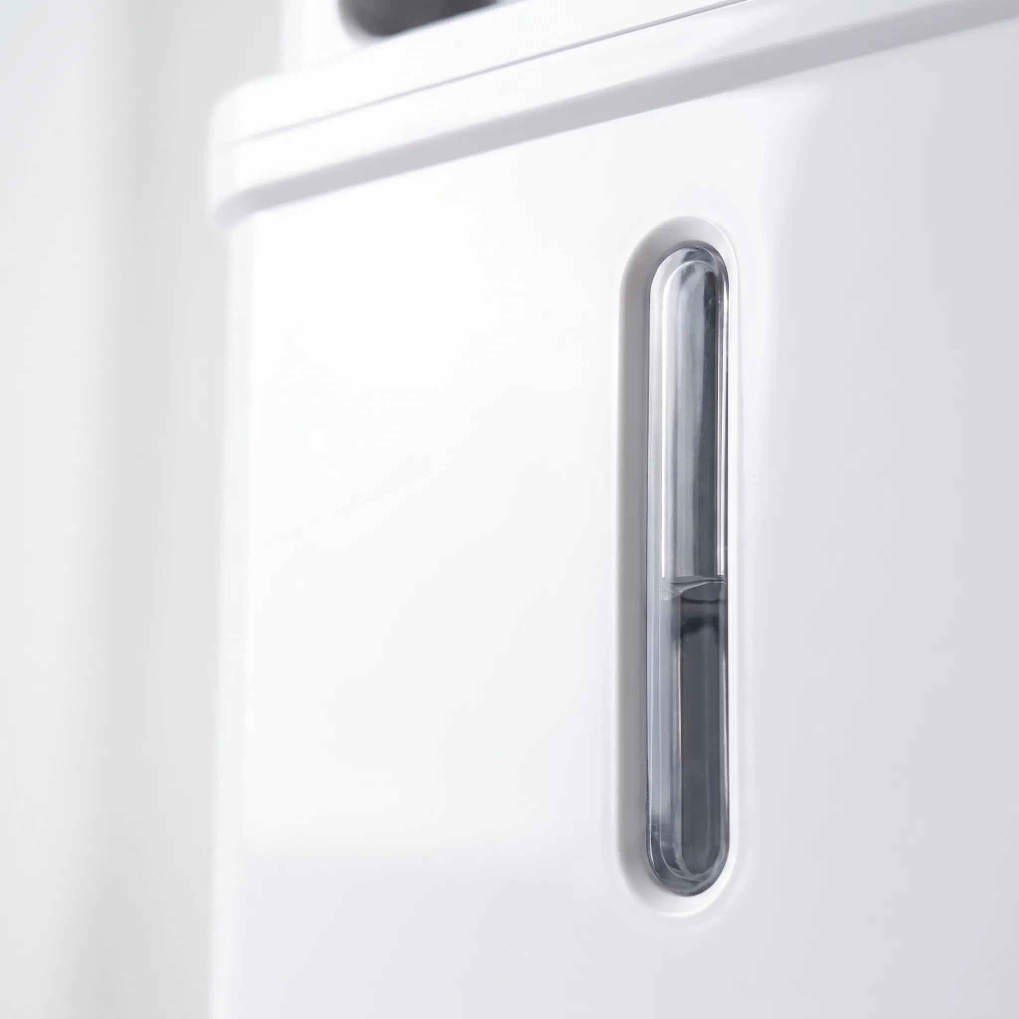 Aerochill™ - Portable Windowless Cooler - Cooling Living Spaces