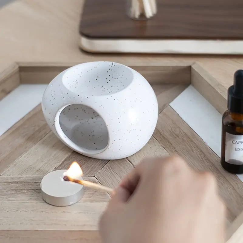 Ceramic Oil Burner White Glossy Finish for Essential Oils and Tealight Candles