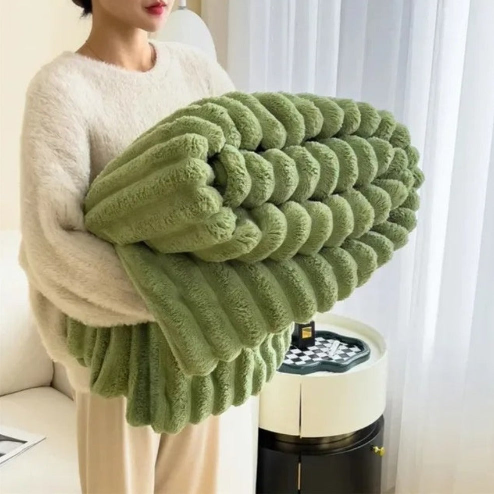 Ultra-Soft Cloud Blanket – Luxury Plush Throw for Warmth & Everyday Comfort