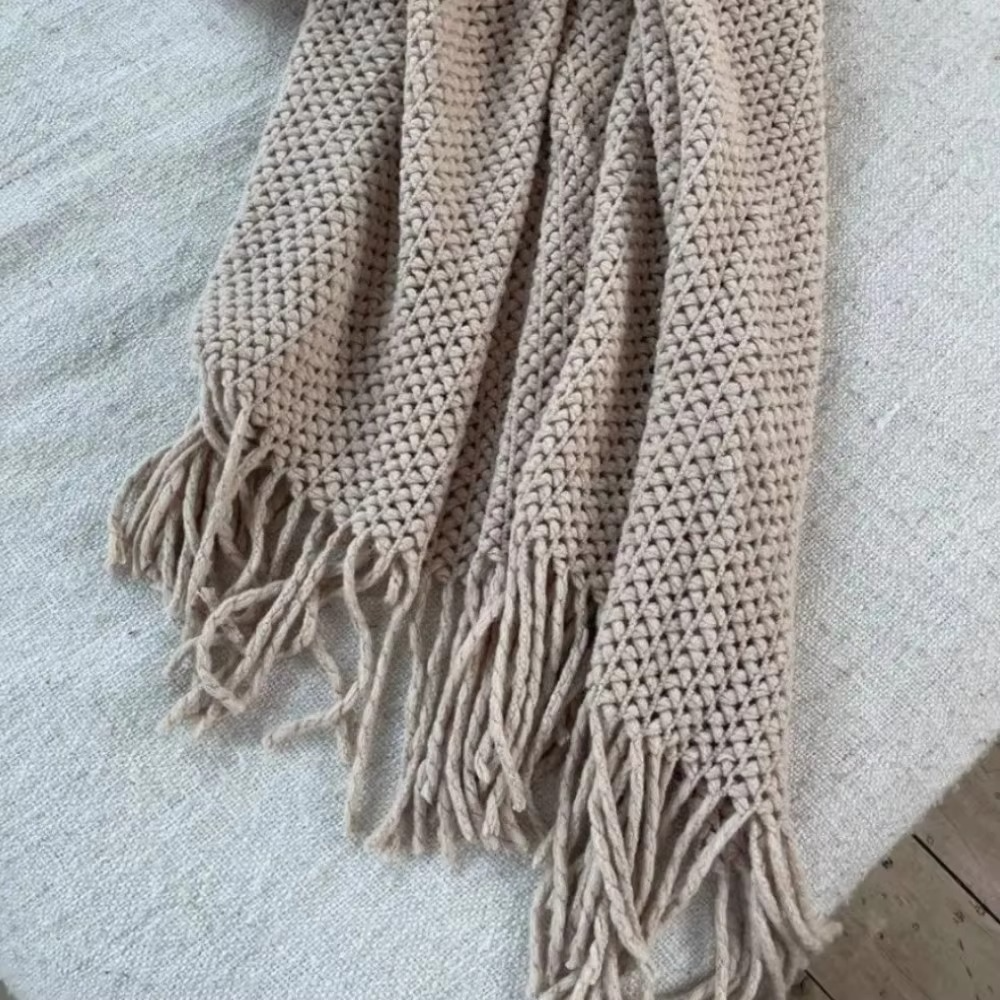 Knit Throw Blanket 100% Acrylic Fiber Soft Textured Sofa or Bed Throw