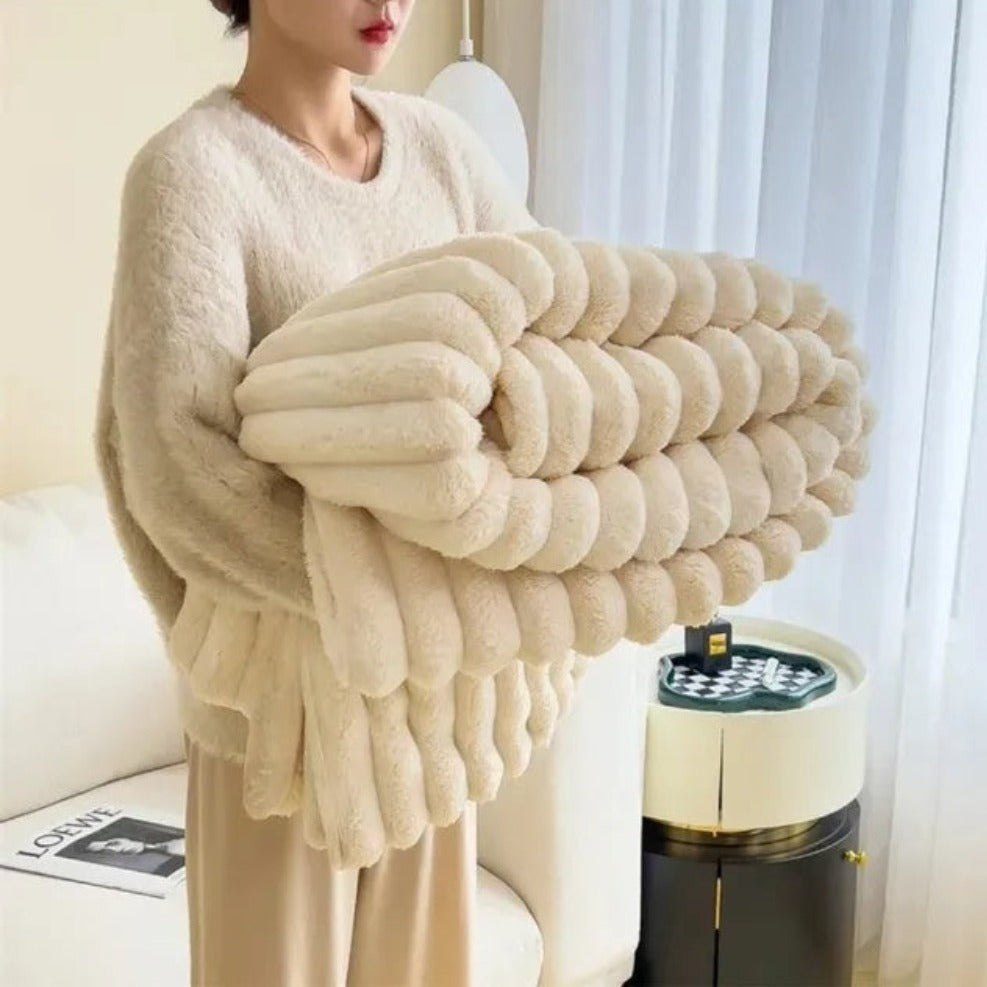 Ultra-Soft Cloud Blanket – Luxury Plush Throw for Warmth & Everyday Comfort
