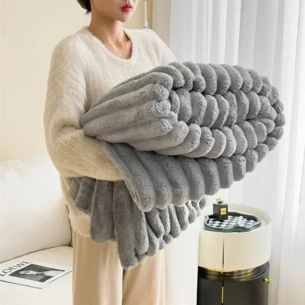 Ultra-Soft Cloud Blanket – Luxury Plush Throw for Warmth & Everyday Comfort