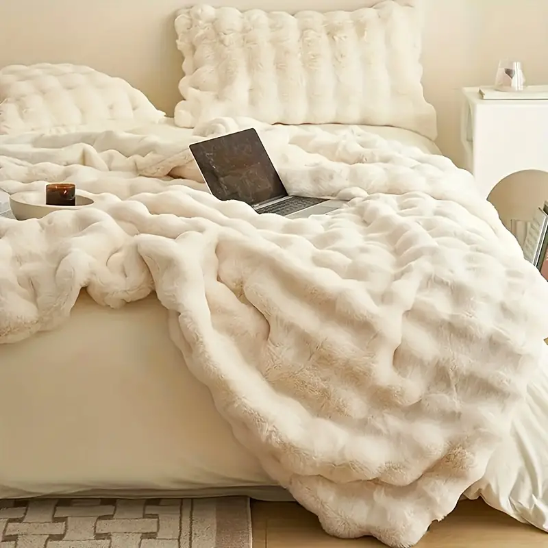 Polyester Fiber Fur Blanket Soft Synthetic Fur Thick Texture Solid Color Throw