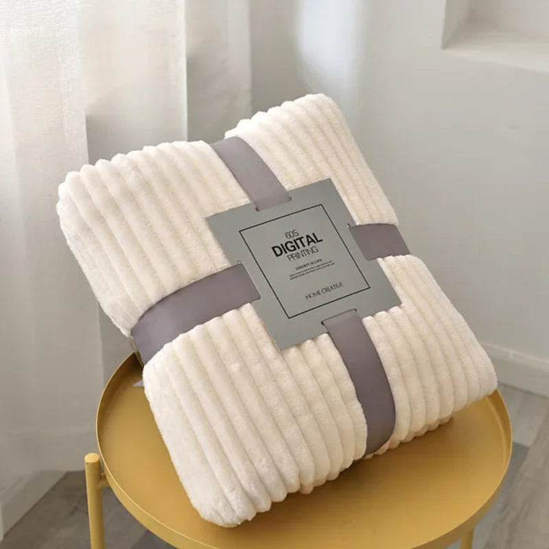 Plush Blanket Polyester Ribbed Surface Machine Washable Lightweight